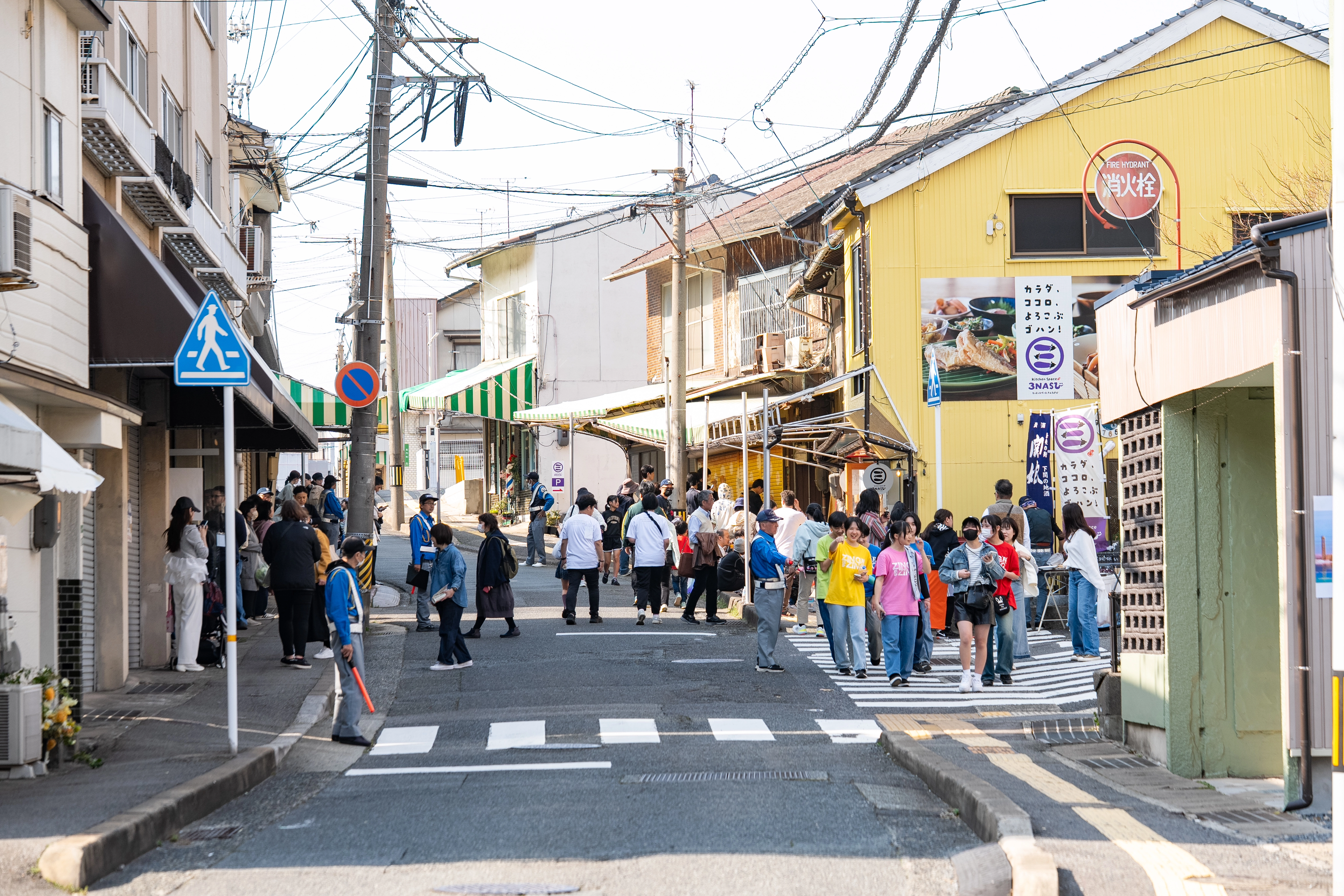 まなプロの集合写真