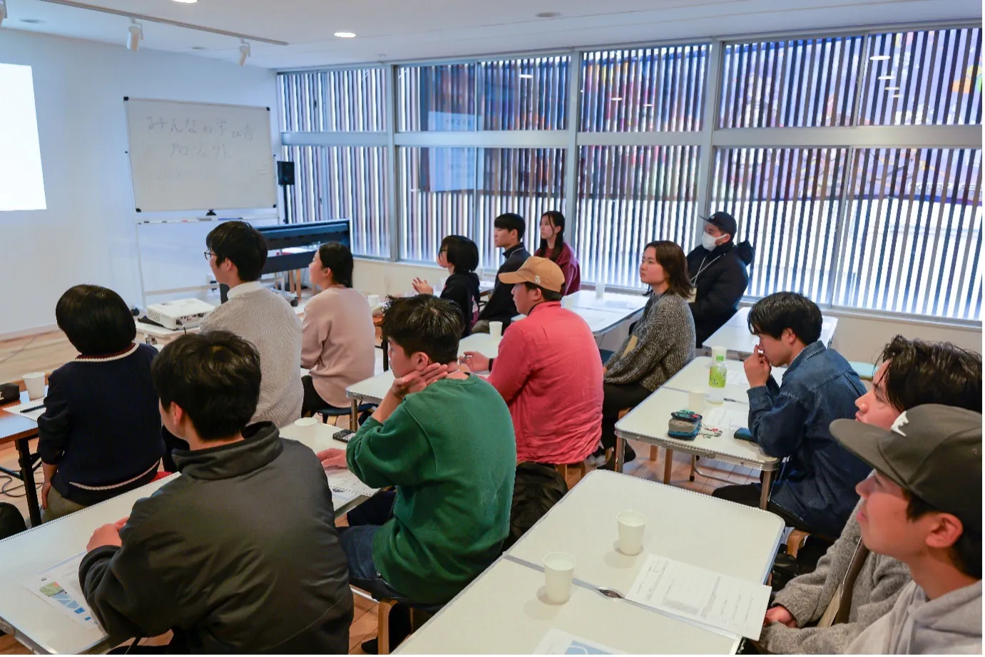 みんなの学び舎プロジェクト講義風景